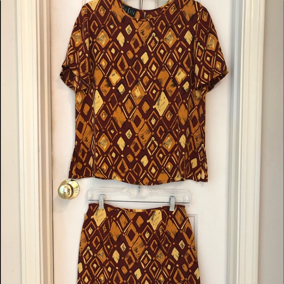 Via Seta Studio Silk Blouse & Skirt (2 piece set) Sz: 6 Petite - Picture 5 of 8